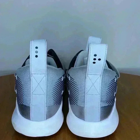 Nike Precision 4 FlyEase Gray White Black Men's Size 12.5 W - Picture 4 of 8